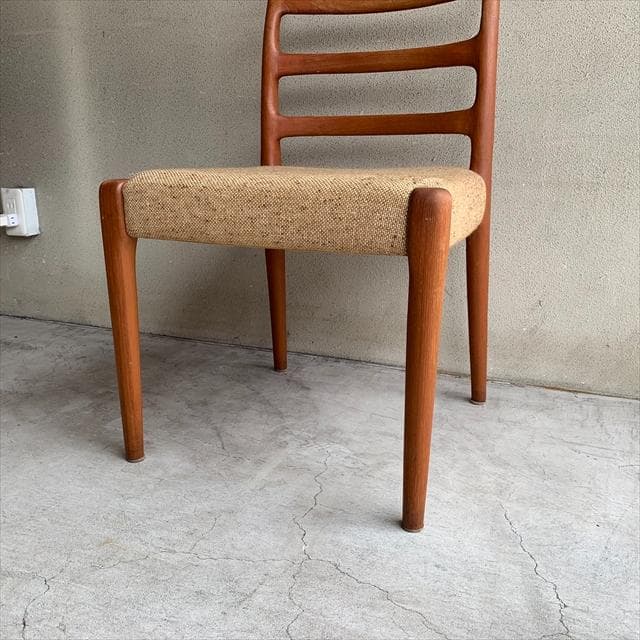 北欧デンマークd-scanのチーク材ヴィンテージダイニングチェア