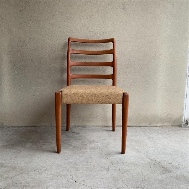 北欧デンマークd-scanのチーク材ヴィンテージダイニングチェア