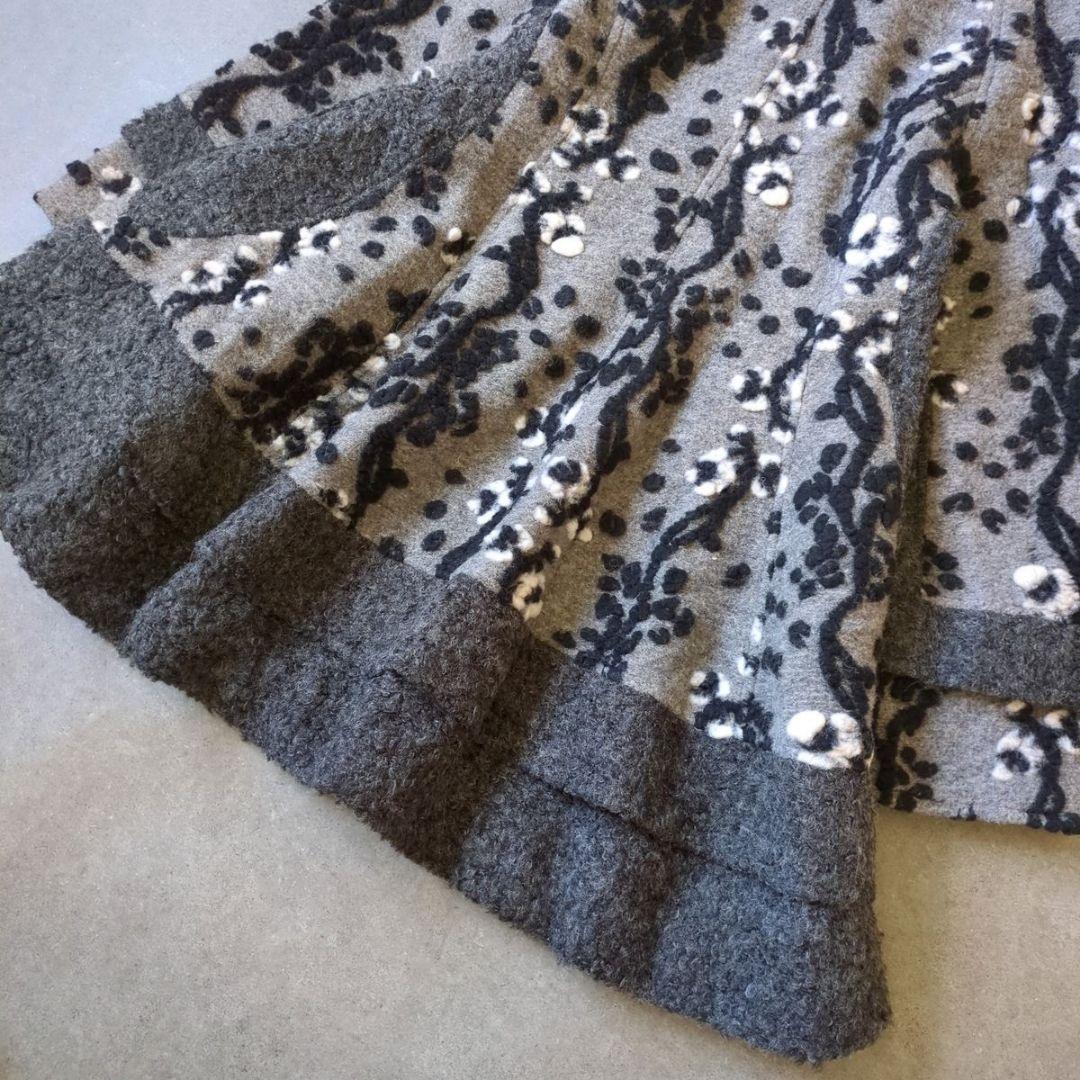 新品 akane アカネ コート M~L 花柄 ジャガード Aライン 高級感