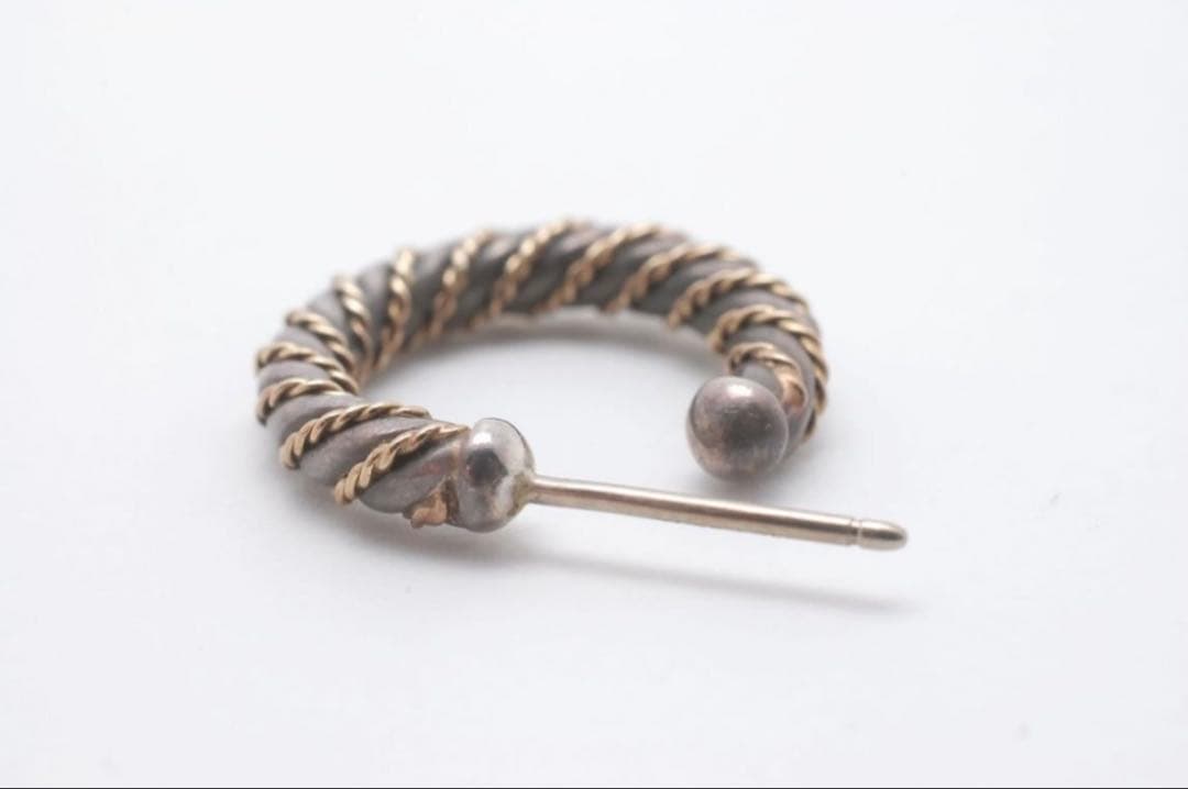 Tiffany & Co. ピアス ツイスト フープ 片耳