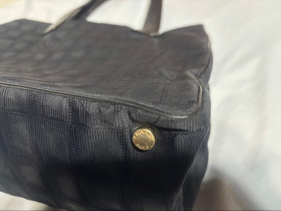 CHANEL シャネルニュートラベルライントート・ブラック