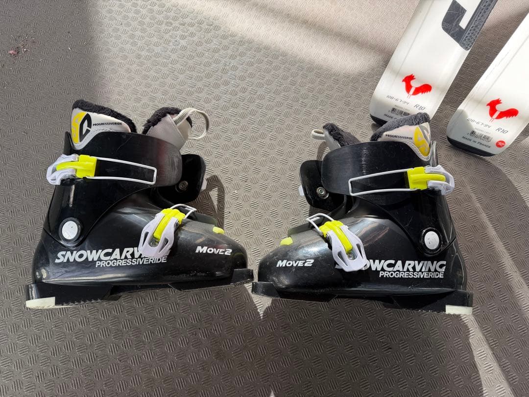 ロシニョール ヒーロー　子供スキーセット