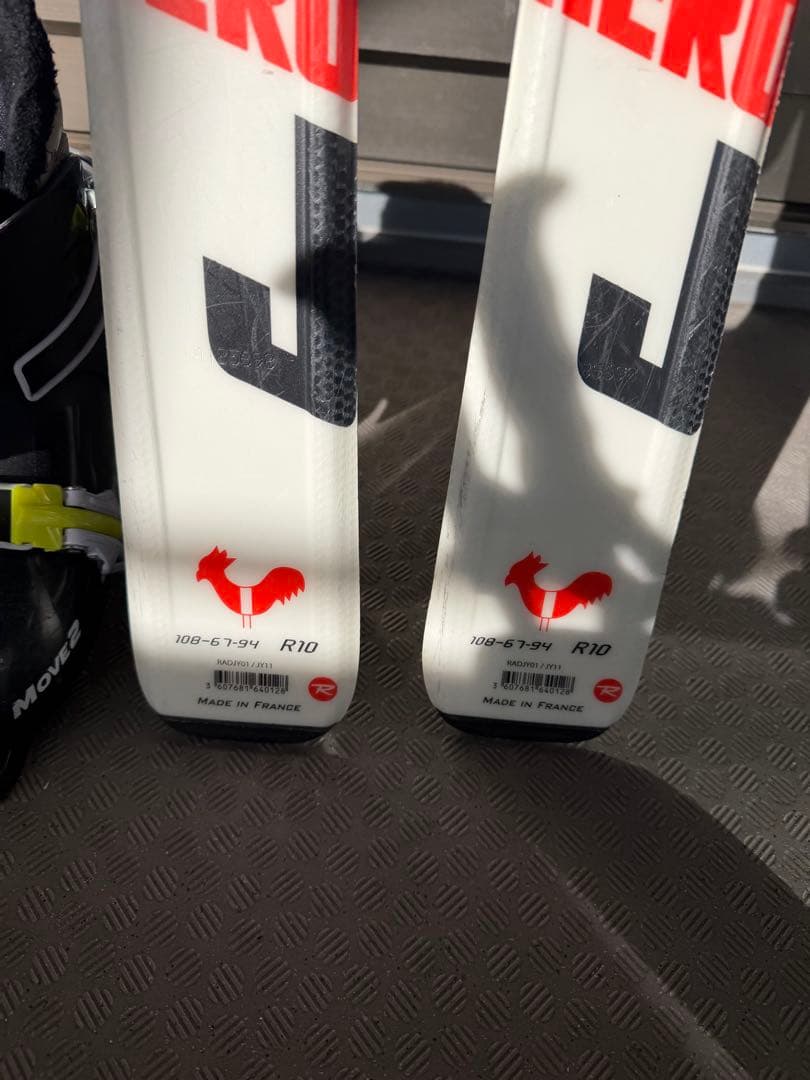 ロシニョール ヒーロー　子供スキーセット