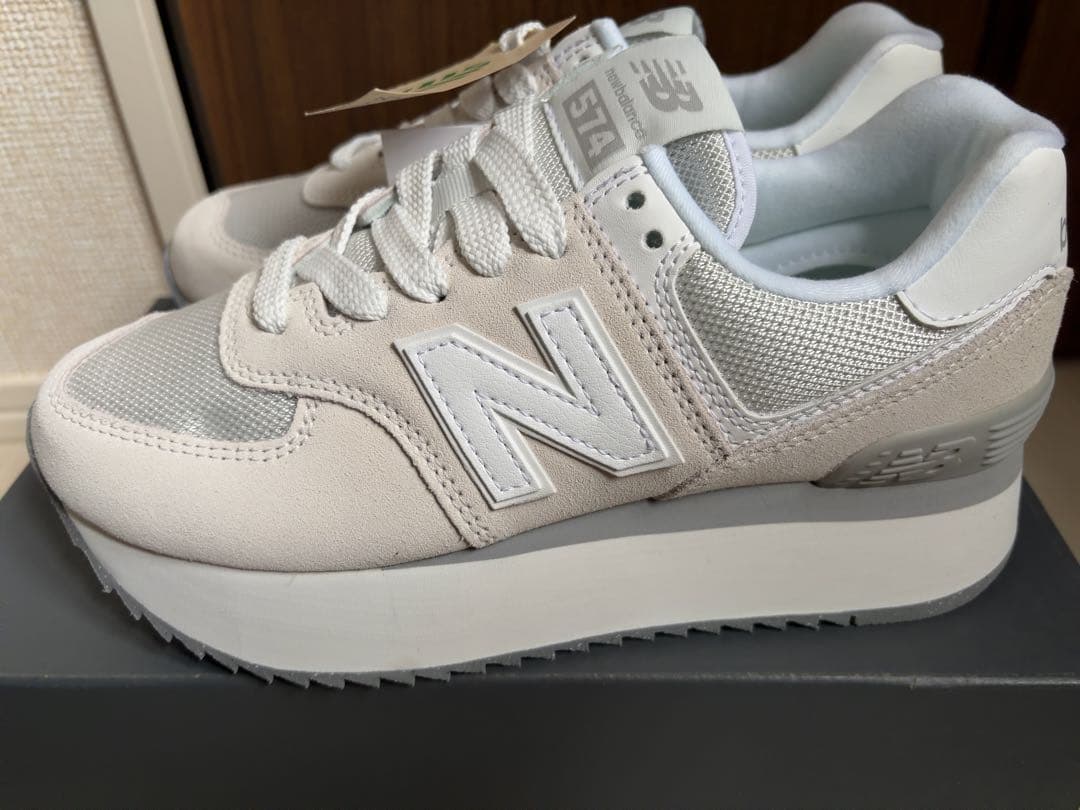 ニューバランス WL574Z 24.5cm オフホワイト 新品未使用