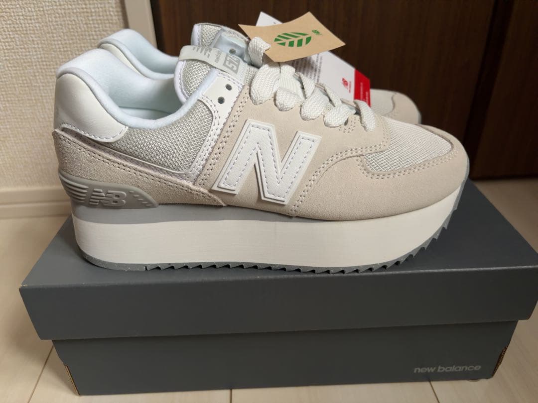 ニューバランス WL574Z 24.5cm オフホワイト 新品未使用
