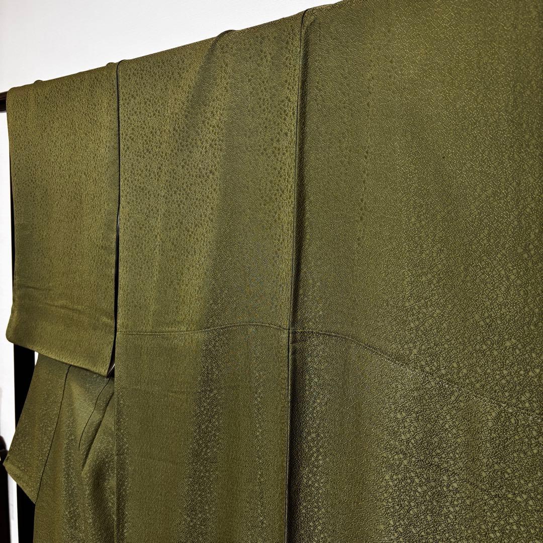 色無地　袷　紋なし　モスグリーン　身丈161 裄丈68 身幅広め　k1301