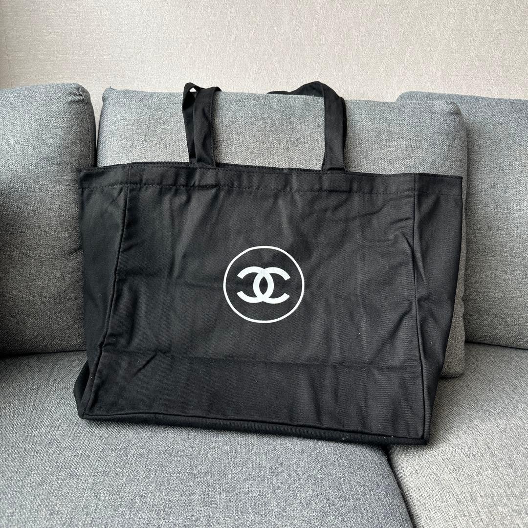 natsu ページ CHANEL ブラック トートバッグ キャンバス