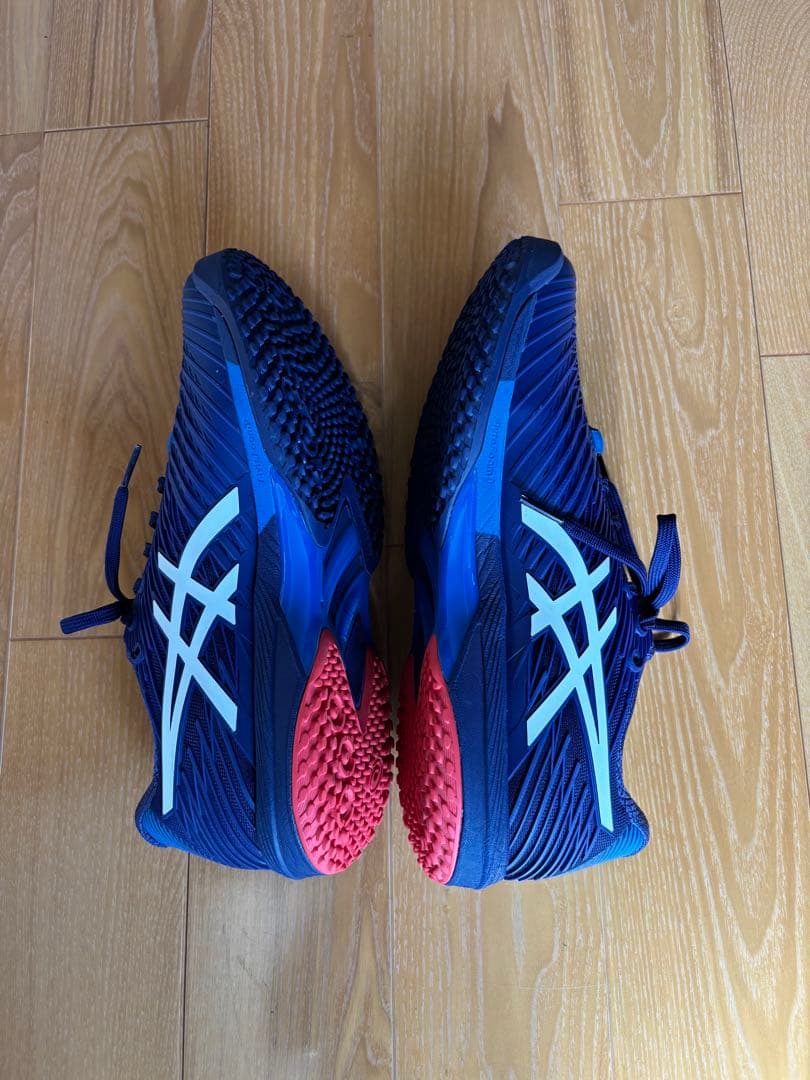 新品同様［アシックス］ソリューションスピードＦF2オムニクレーコート26.5cm