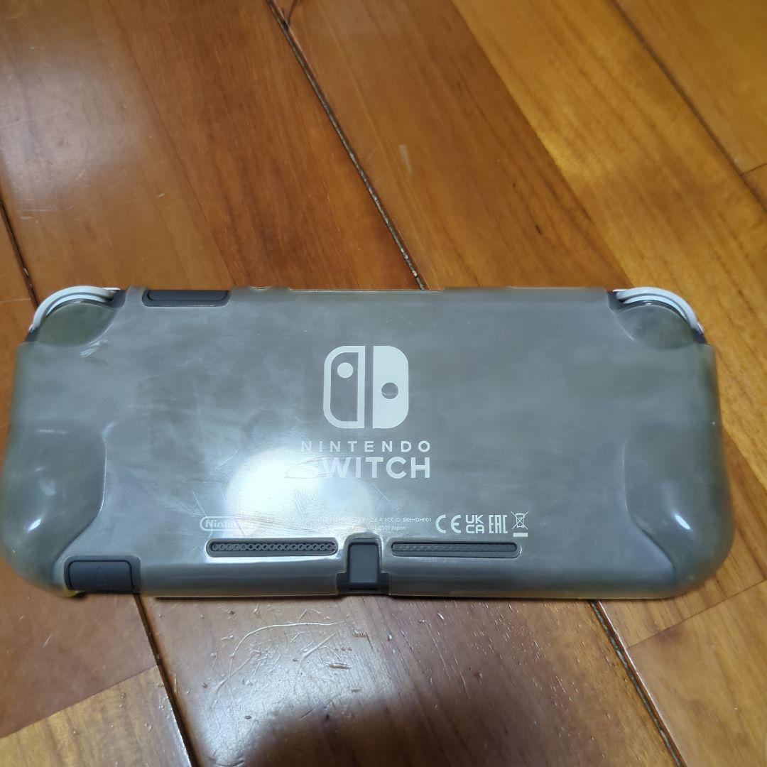 サ*ト様 Switch Lite 本体 + ゲーム4本 + ケース + 64GB