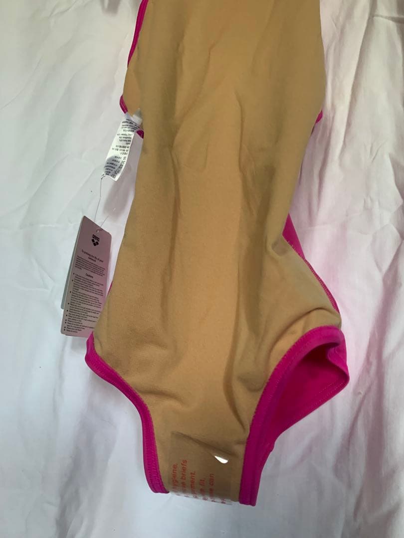 山*又様 ARN-175w 海外タイプ 　arena ピンク 競泳水着