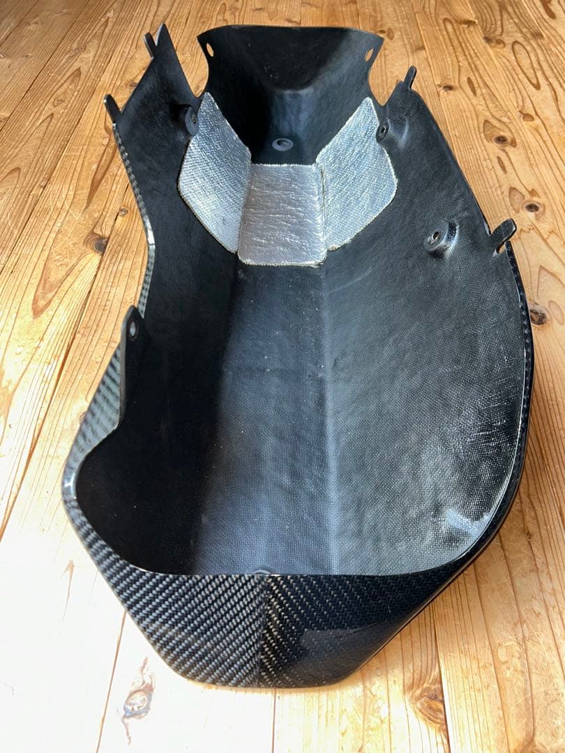 クレバーウルフ　R1 2015〜19 STD車　カーボンアンダーカウル