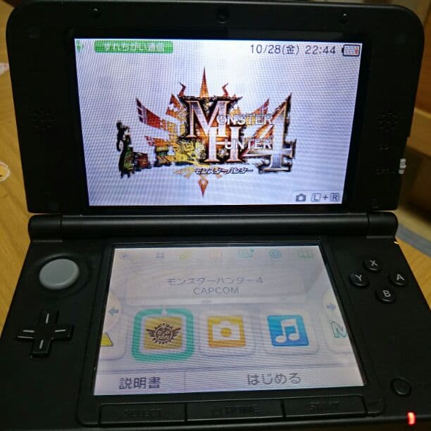 美品!! ニンテンドー 3DS  レッド✖ブラック