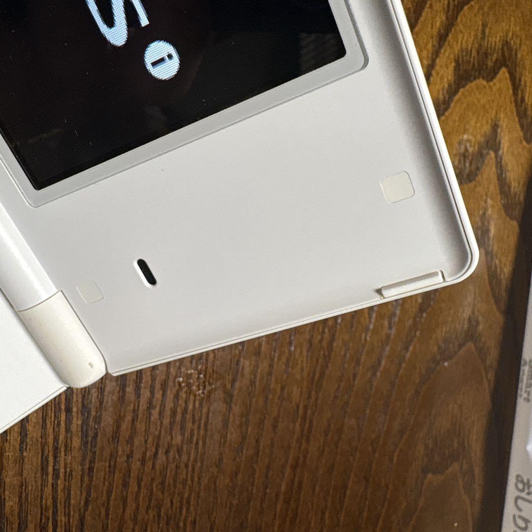 ニンテンドーDSi ホワイト ほぼ未使用