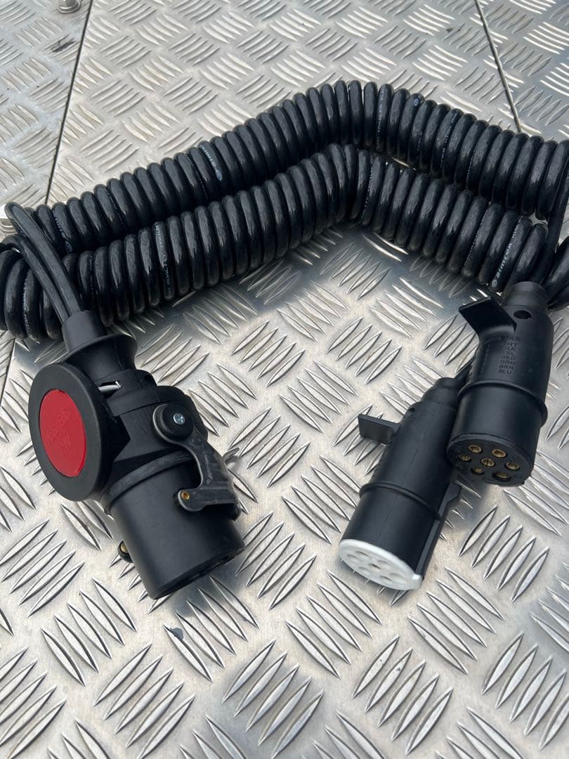 ボルボ　トレーラーABS EBS 電源コード7芯　スパイラル 電源ケーブル