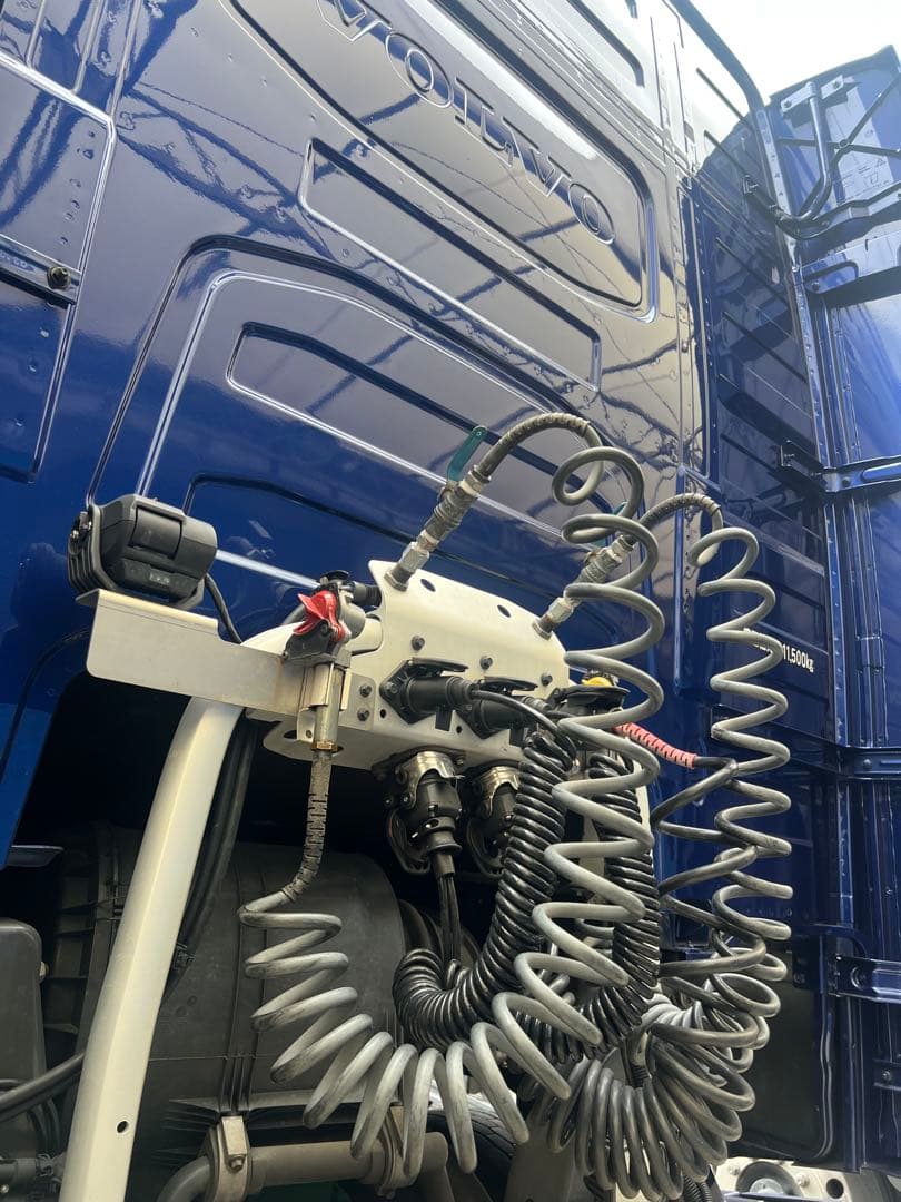 ボルボ　トレーラーABS EBS 電源コード7芯　スパイラル 電源ケーブル