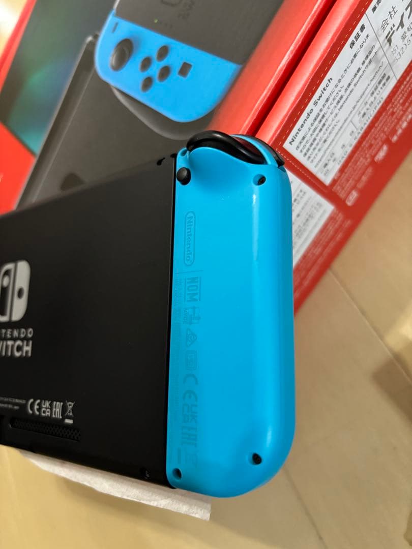 Nintendo Switch ネオンブルー/ネオンレッド 本体　新品購入品