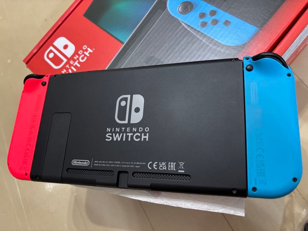 Nintendo Switch ネオンブルー/ネオンレッド 本体　新品購入品