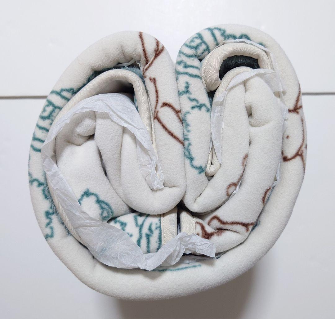 UNIQLO　ユニクロ　プーさん　フリース　ブランケット