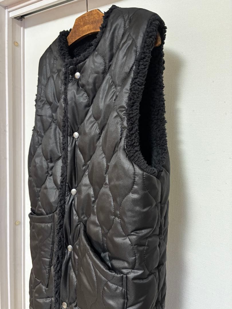 LUGHウォーマーベスト キルティングダウンベスト（収納袋付き）