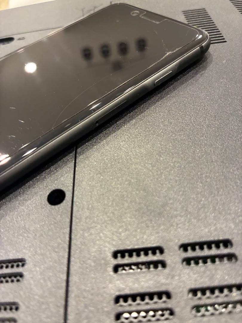 iPhone 8 64GB ケースカバー　ガラスフィルム付き