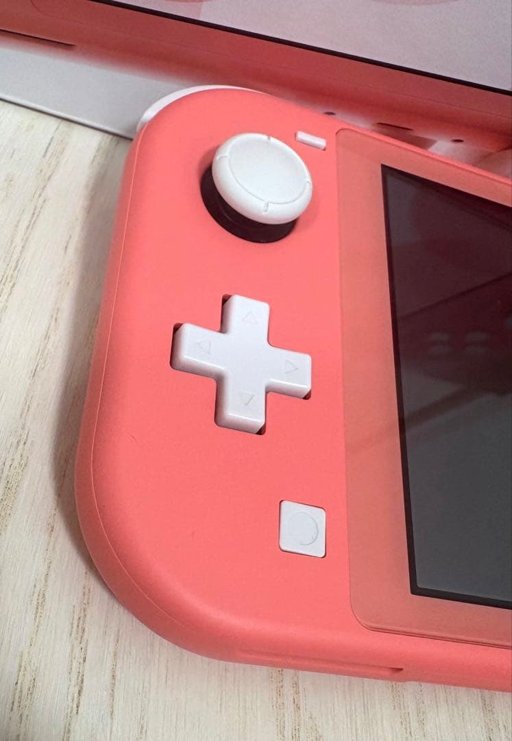 【美品】Nintendo Switch Lite ライト コーラルピンク 本体
