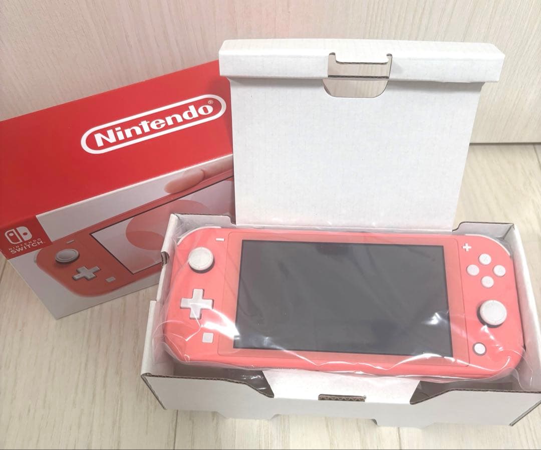 【美品】Nintendo Switch Lite ライト コーラルピンク 本体