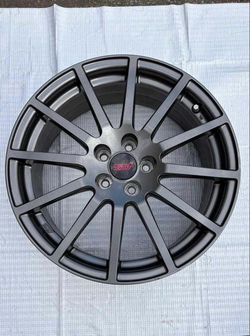 SUBARU STI 純正OP 17インチ7.5J+48 ガンメタホイール②