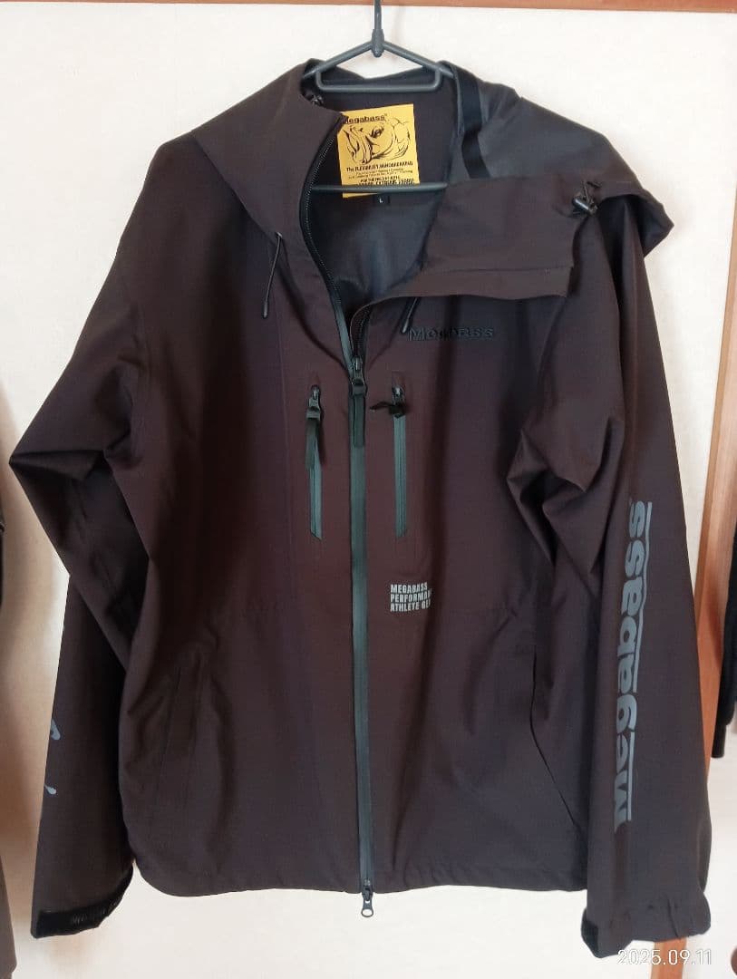 ダイノスケ　Megabass ウィルダネスジャケット Lサイズ