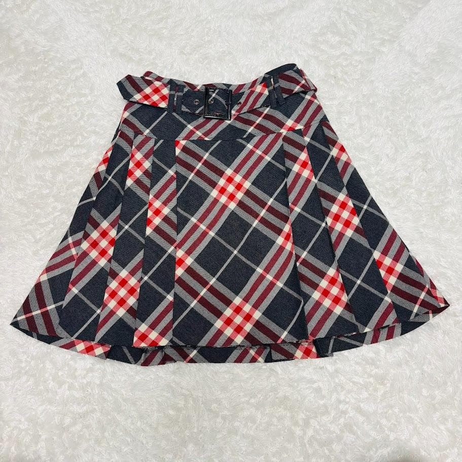 極美品 バーバリーブルーレーベル プリーツ スカート ロゴ刻印 ベルト チェック
