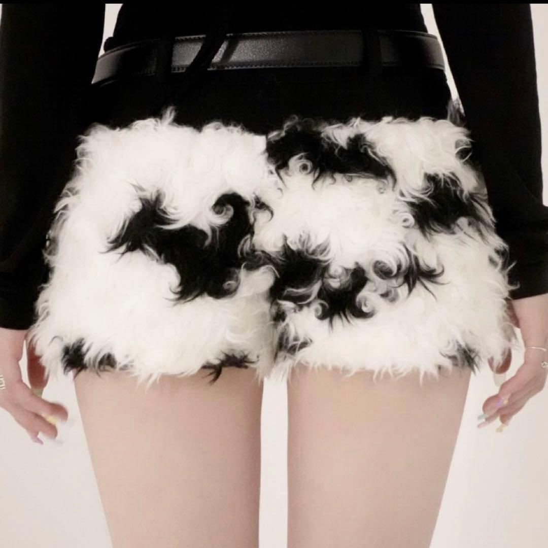 パンツ KISS THE CLUB cozy fur shorts cow
