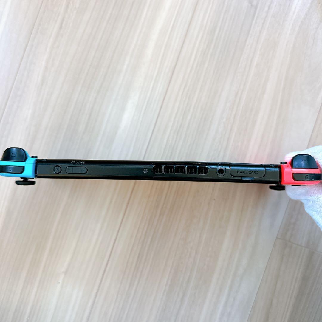 【ジャンク】ニンテンドーSwitch 本体 ※充電不可・起動未確認