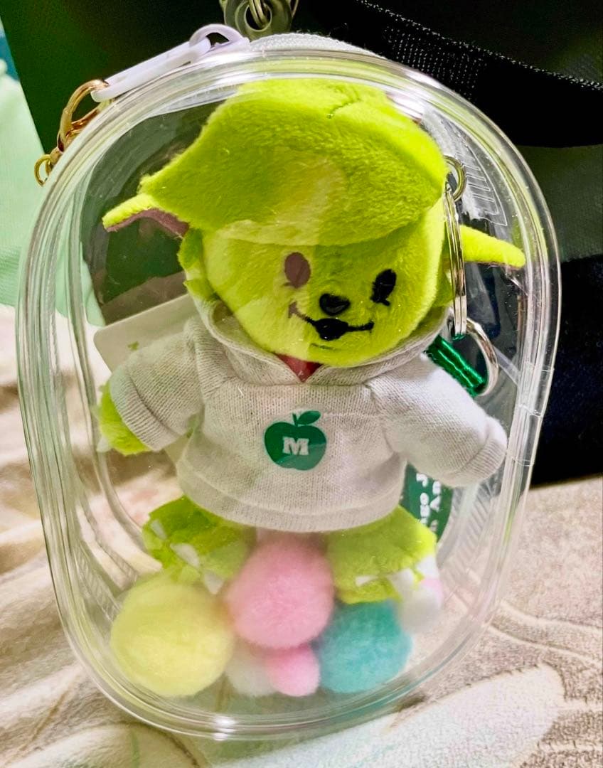 ミセスグリーンアップル メメルマスコットキーホルダー （洋服付き）