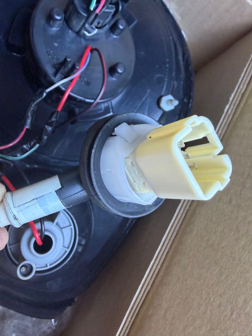 アルトラパン he22s 純正加工品　テールランプ