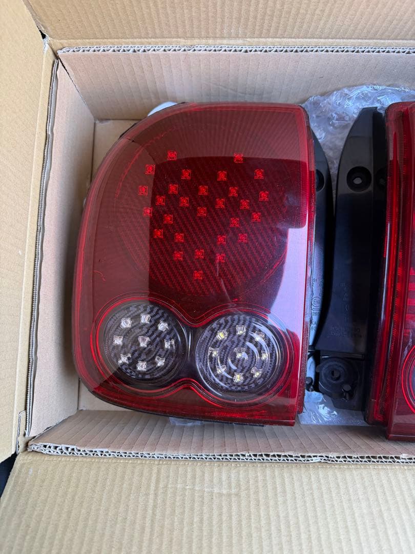 アルトラパン he22s 純正加工品　テールランプ