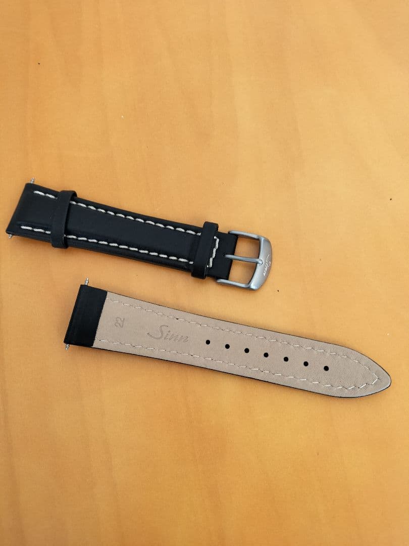 Sinn純正新品革ベルト22mm尾錠付き