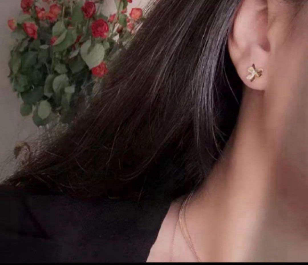 豪華✨ハイクオリティ✨ゴールド　ピアス　モアサナイトダイヤモンド　イヤリング別売