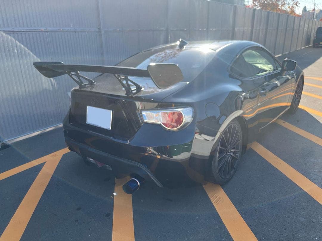 トヨタ86ZN6 BRZ前期！オリジナル右出し砲弾ストレートマフラー！リアピース