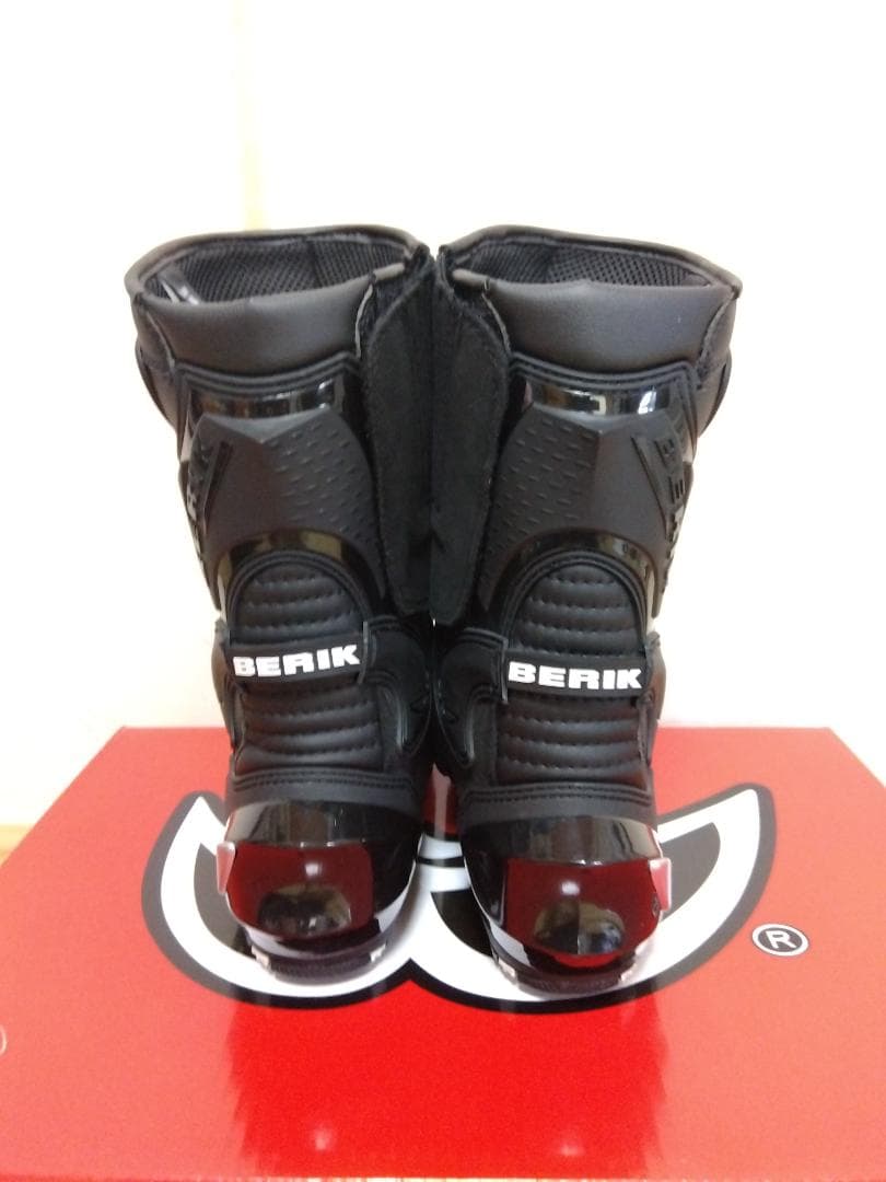 BERIK ベリック レーシングブーツ ブラック/ホワイト サイズ44
