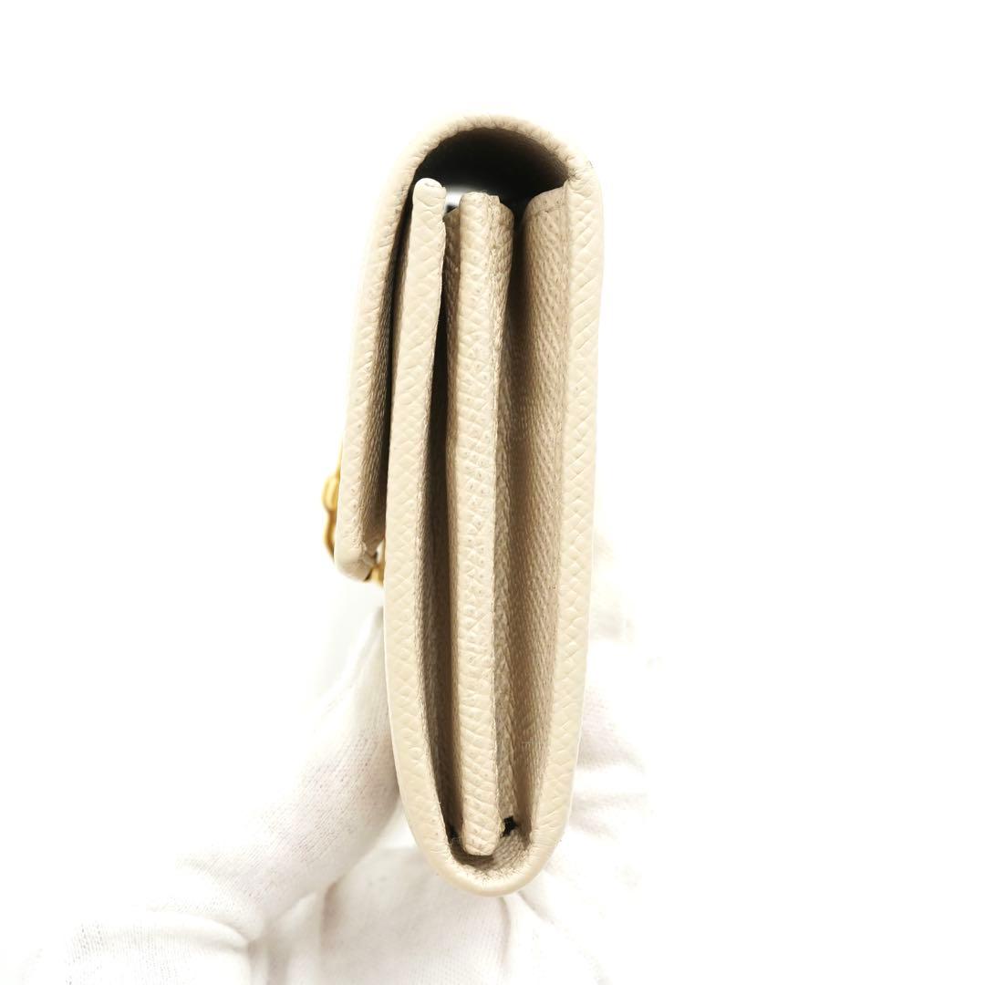 ✨未使用展示品・箱付き✨　Ferragamo 長財布ガンチーニクロジャー　カード