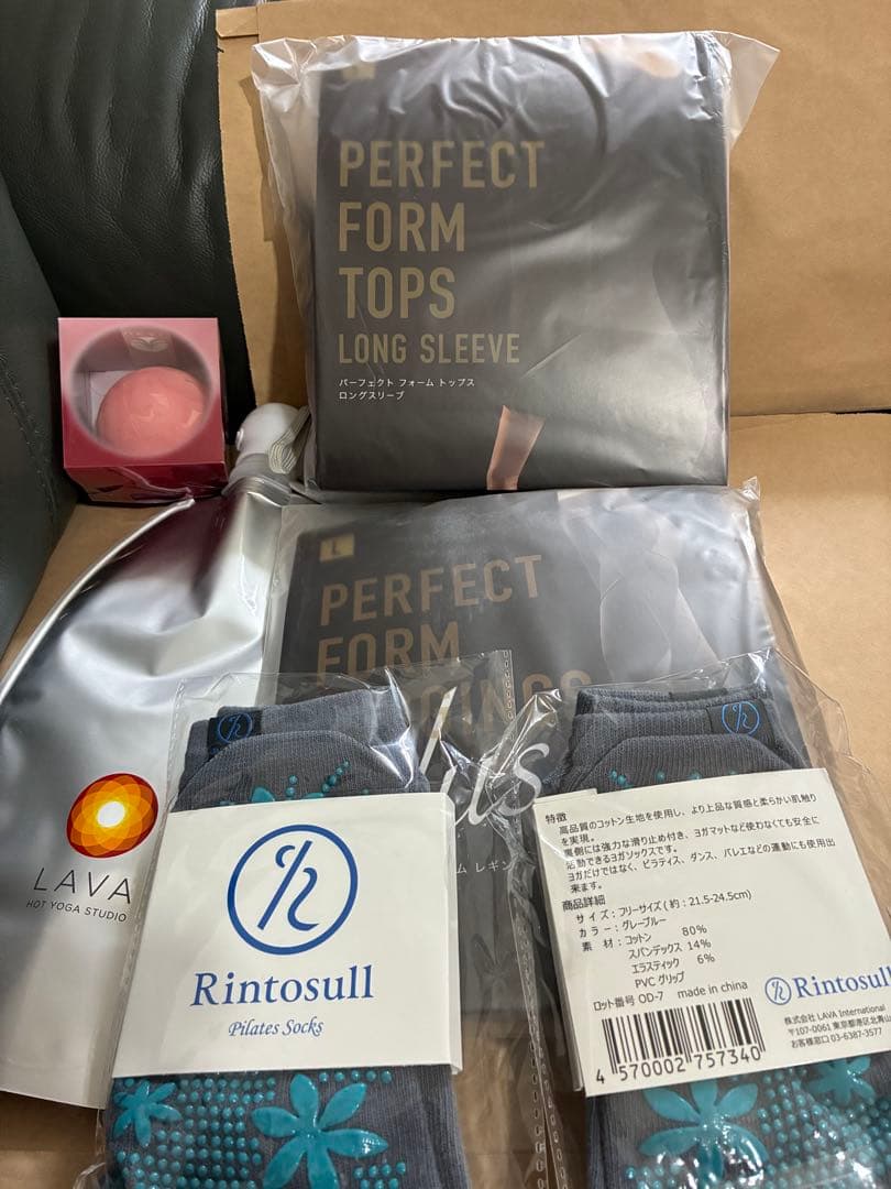 LAVA ボトル & ソックス2足・パーフェクトフォームトップス・レギンスL