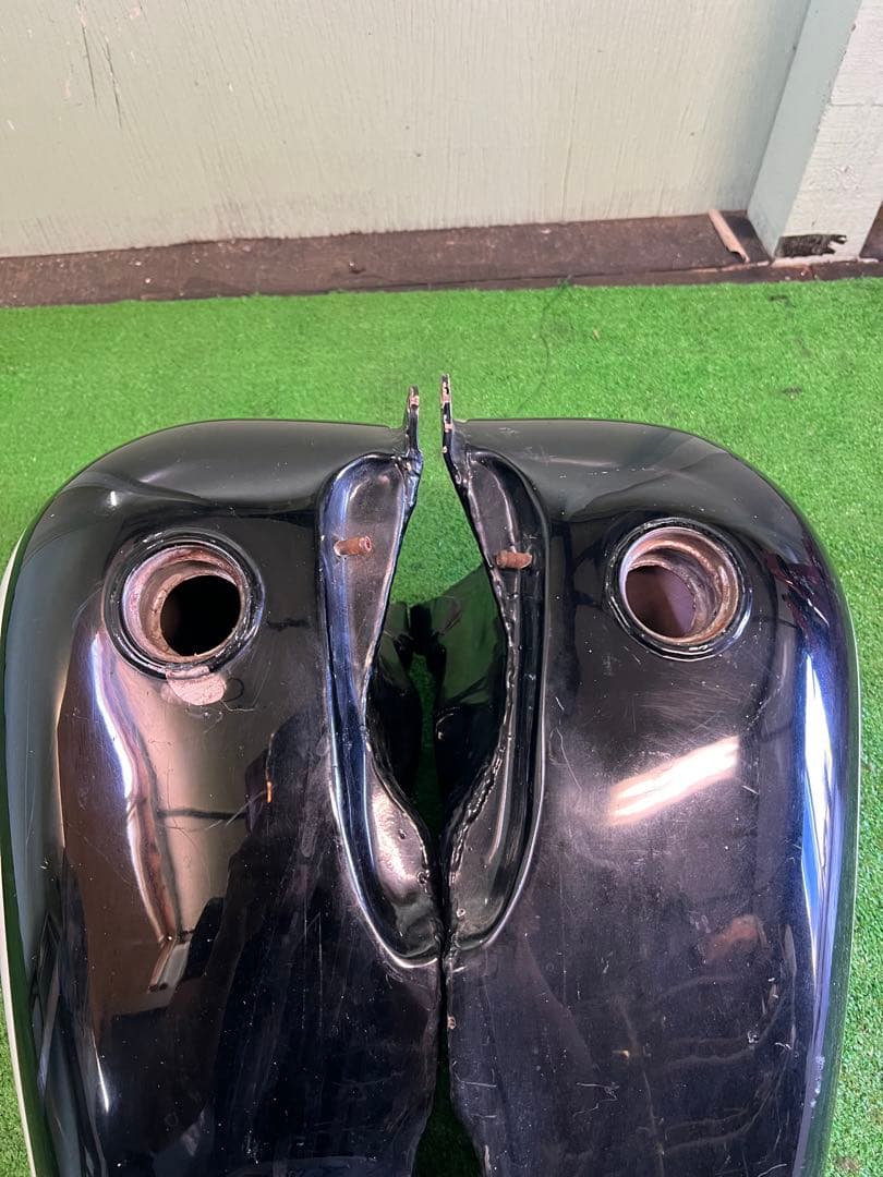 ハーレーダビッドソン　　ガソリンタンク　フューエルタンク　分割タンク