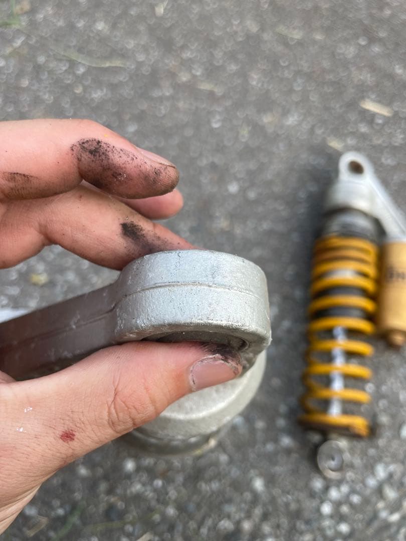 OHLINSオーリンズ　リアサスペンション xjr400 ネーム