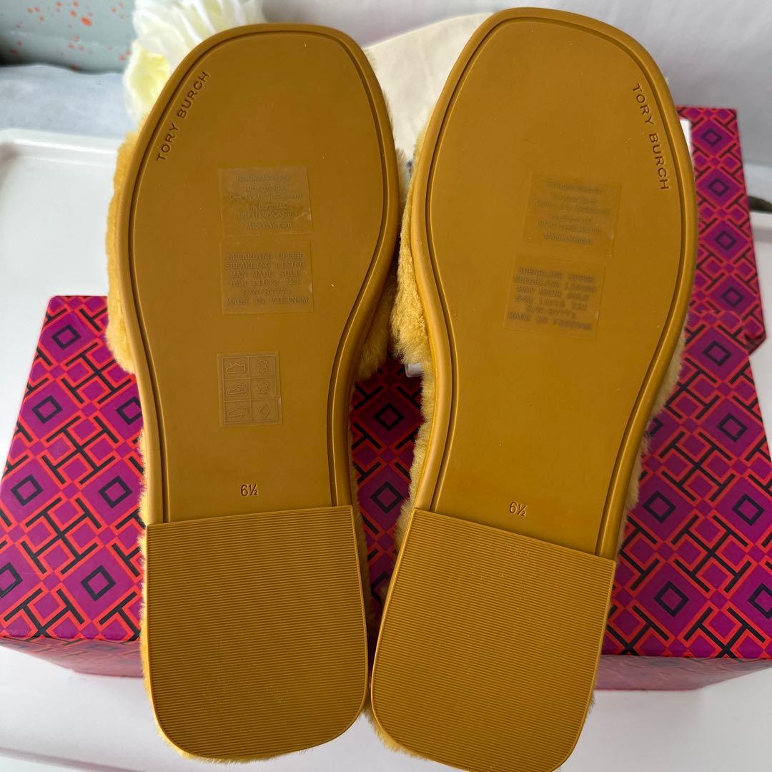 トリーバーチ　ビジュ　ムートンサンダル　新品未使用