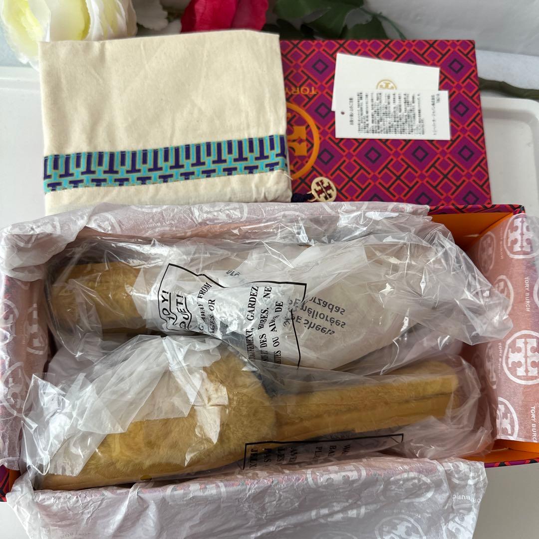 トリーバーチ　ビジュ　ムートンサンダル　新品未使用