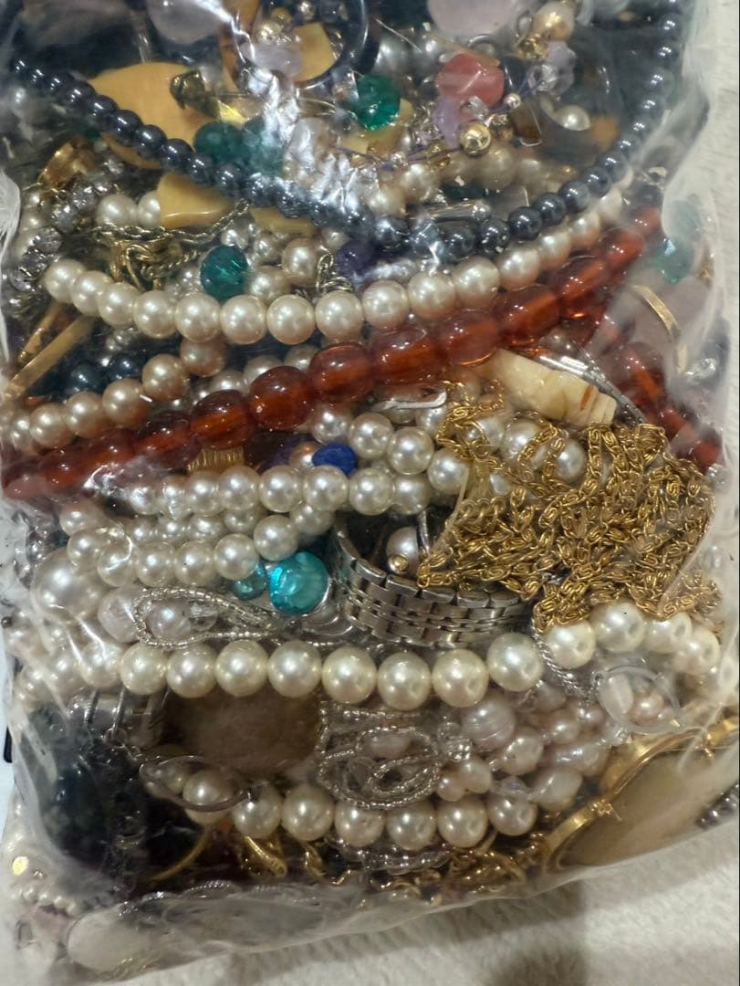 イミテーションアクセサリー 真珠系多め まとめ売り 約2.5kg