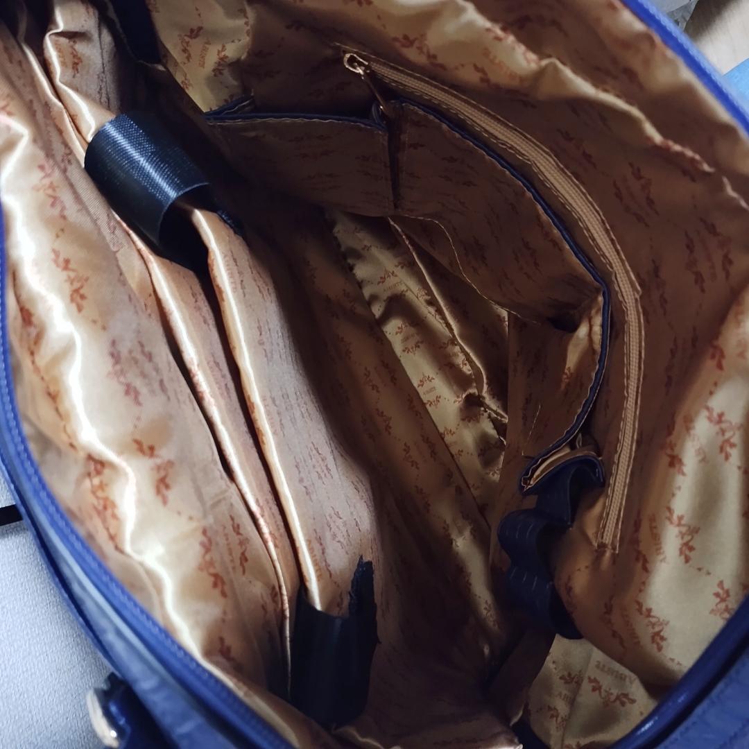 【美品】アビステ メタリックスタッズトローリーバッグ ネイビー キャリーケース