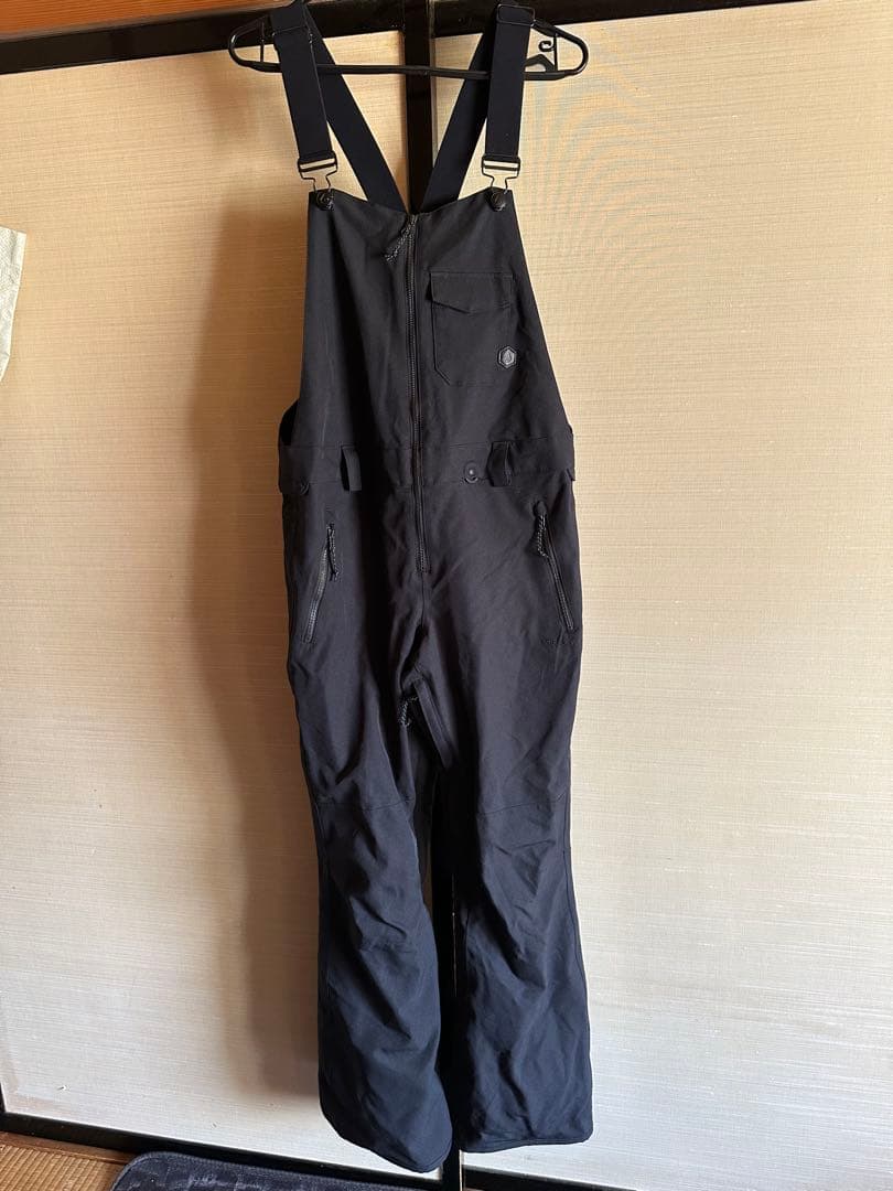ぁ*ゃ様 volcom ボルコム 上下セット Mサイズ 美品 ビブパンツ