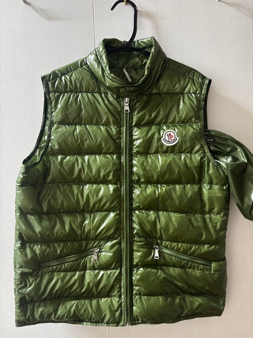 メ*^様 レアカラー　モンクレール　ダウンベスト　gui MONCLER グリー