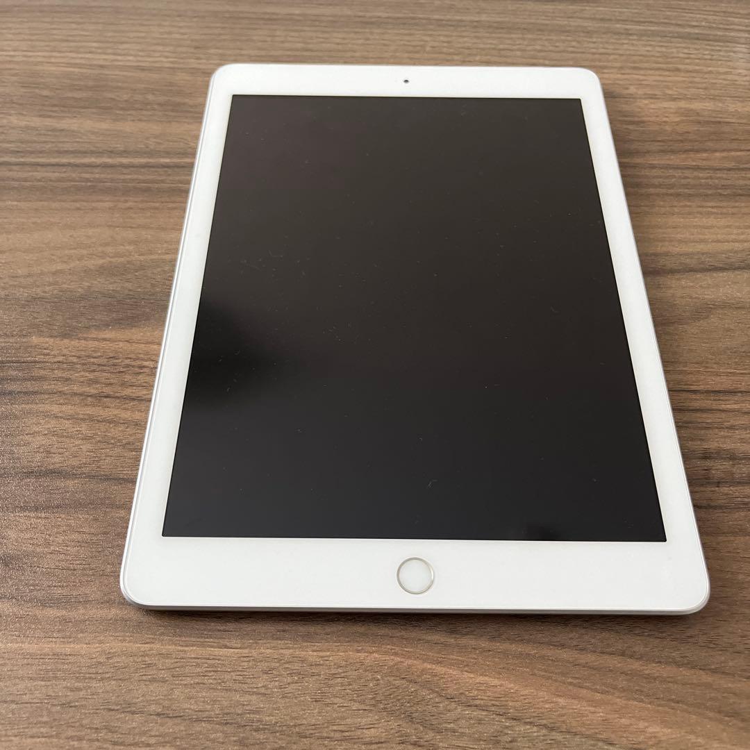 Apple iPad (第6世代) 本体 32GB