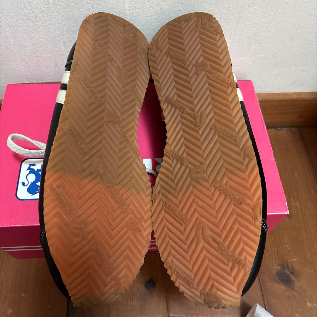 PATRICK 本革ブラック スニーカー39 男女兼用　新品靴紐付き　週末値下げ